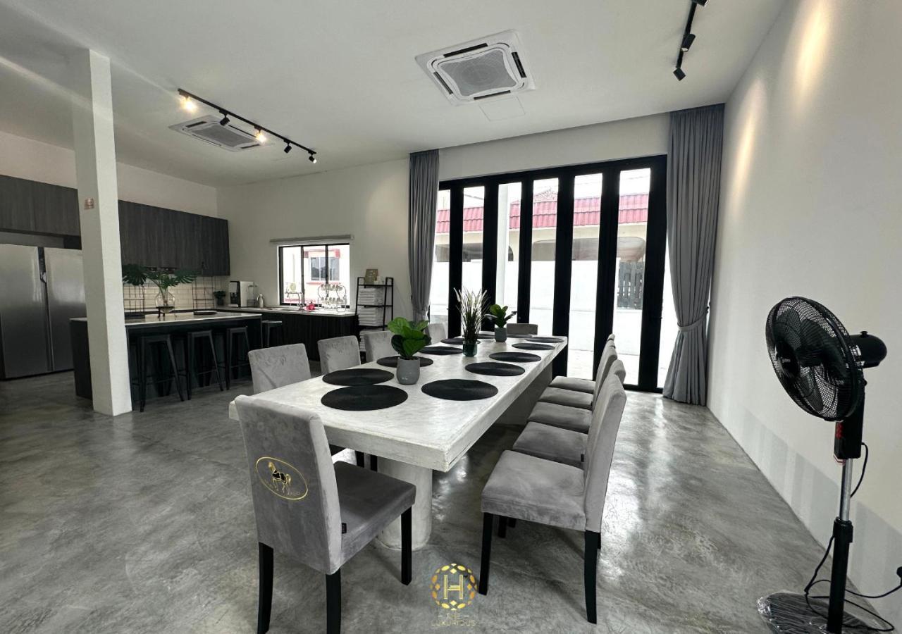 The Luxurious 27, Johor Bahru Villa ภายนอก รูปภาพ