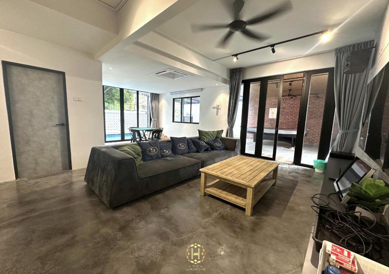 The Luxurious 27, Johor Bahru Villa ภายนอก รูปภาพ