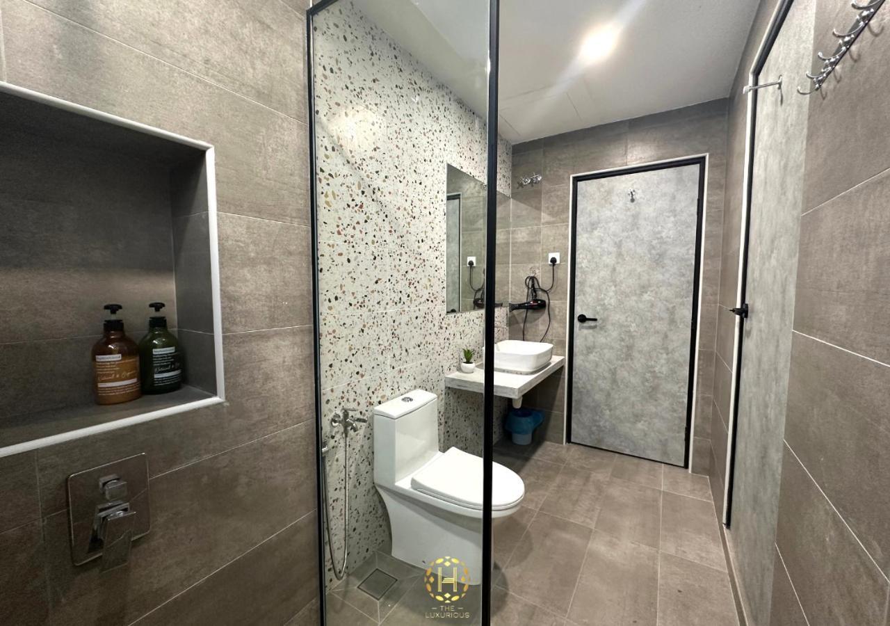 The Luxurious 27, Johor Bahru Villa ภายนอก รูปภาพ